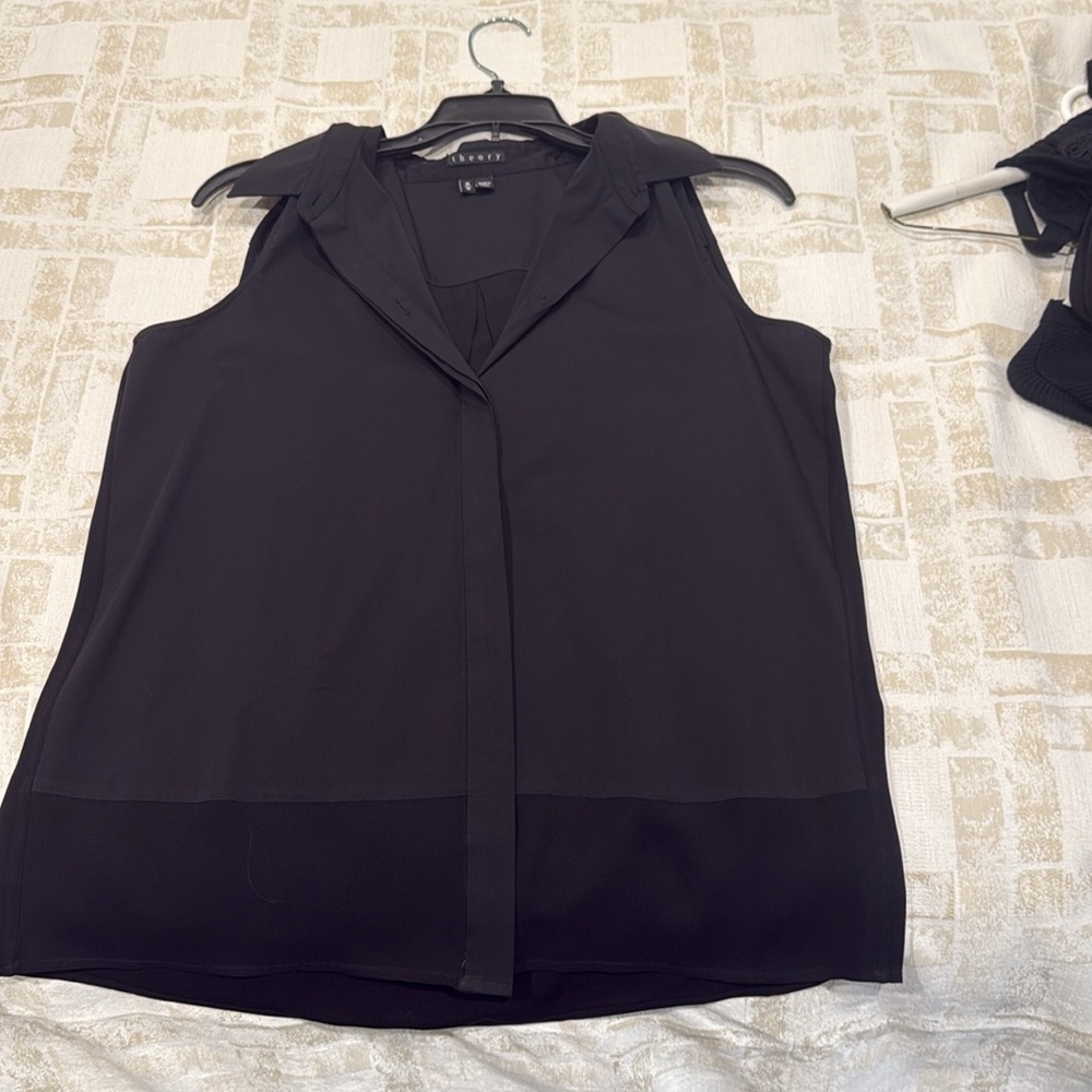 Theory Tank  button down M NWOT Black opens with button host pick - Picture 3 of 15